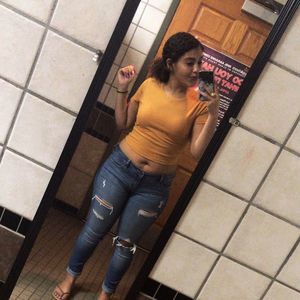 Meet your Posher, Tineisha